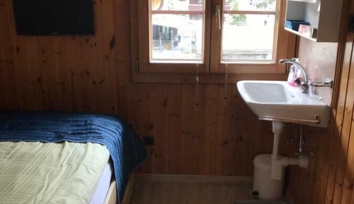 Economy Single Room with Shared Bathroom