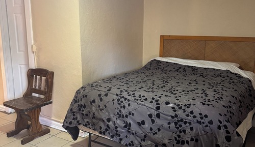 Queen bed