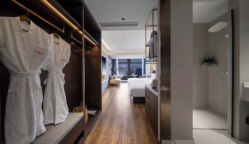 Classic Twin Room, River View