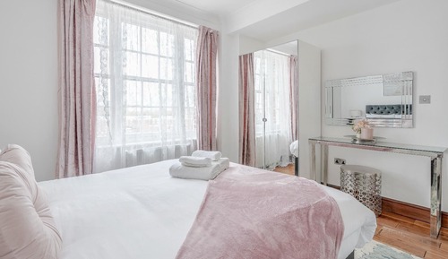 City Apartment, 1 Bedroom, City View