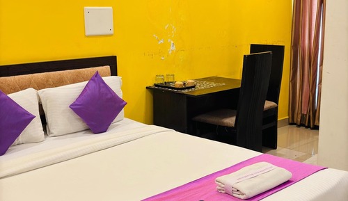 Deluxe Room, City View