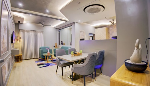 Luxury Suite, Balcony