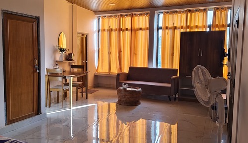 Comfort Suite, City View