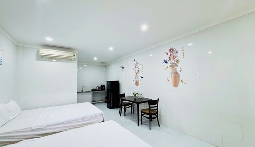 Family Apartment, Courtyard View