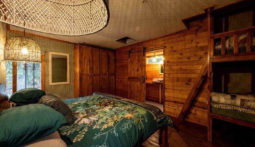 Classic Cabin, Mountain View