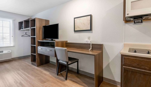 Standard Studio, 2 Queen Beds (Refrigerator & Microwave)