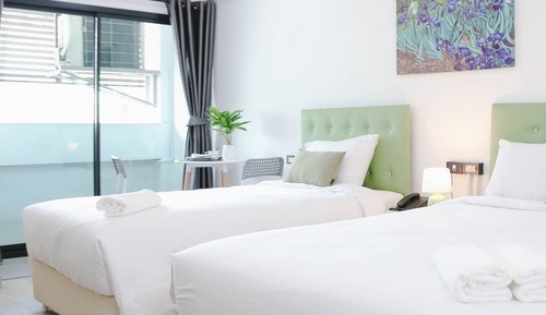 Deluxe Twin Room