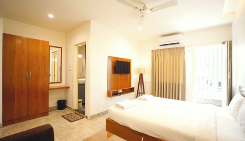 Deluxe Double Room, Balcony, City View