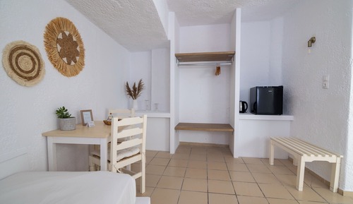 Apartment, 1 Bedroom, Courtyard View