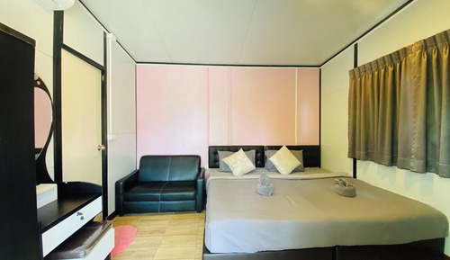 Deluxe Room, Balcony, Garden View