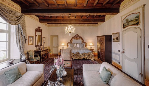 Studio (Venetian Suite)