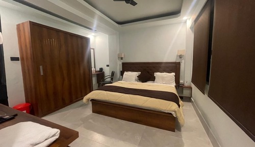 Deluxe Double Room, City View