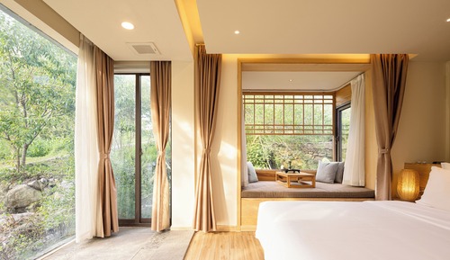 Superior Double Room, Balcony, Hill View