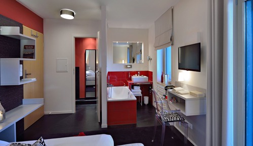 Double Room, Ensuite ( Invitation à l'aventure )