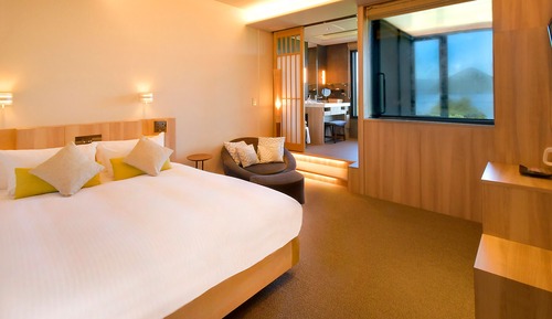 Superior Double Room with Cypress Onsen View Bath - Non-Smoking