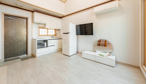 Basic Room, 1 Bedroom (Peugeot 203 (Pet-Friendly))