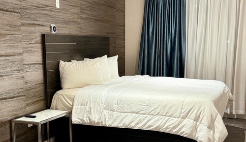 Deluxe Single Room
