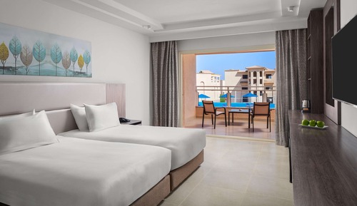 Deluxe Double Room, Garden View