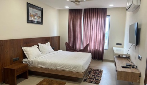 Deluxe Room, Garden View