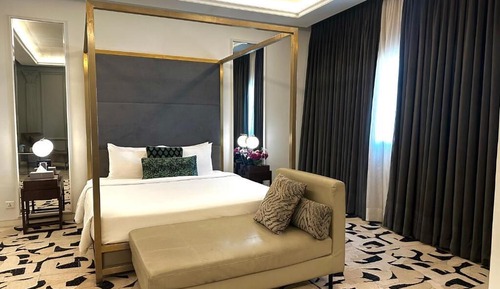 Royal Suite
