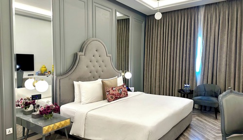 Executive Room