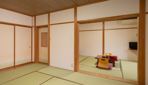[Non-smoking] Japanese-style room 10 tatami mats + 8 tatami mats (Toilet/No bathroom)
