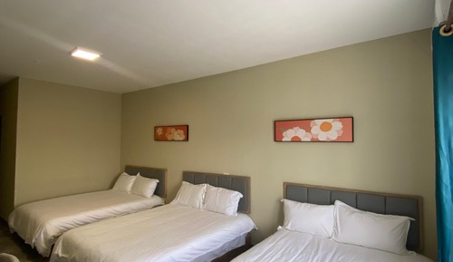 Deluxe Triple Room, Balcony, City View