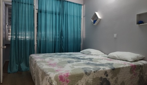 Basic Triple Room, City View