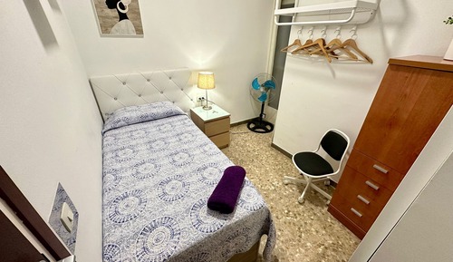 Single Room, Shared Bathroom