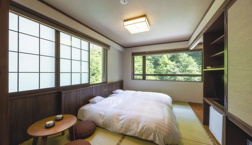 Japanese-Twin room with riverview Non Smoking (14sqm)