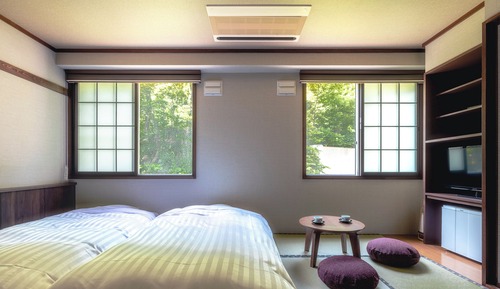 Japanese-Twin room with mountainview Non Smoking (14sqm)
