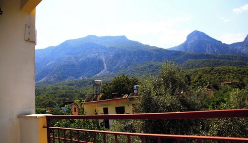 Standard Room, Balcony, Mountain View