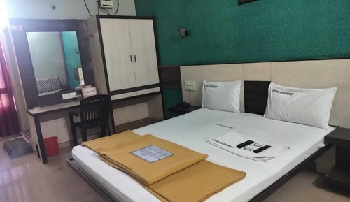 DELUX ROOM A/C
