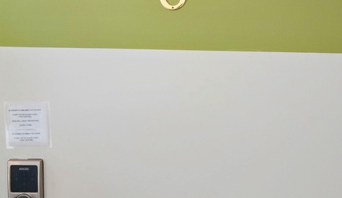 Classic Room, 1 Queen Bed, Non Smoking, Private Bathroom