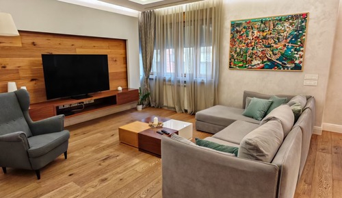 Luxury Apartment, Garden View