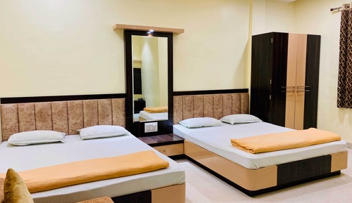 Deluxe Quadruple Room, City View