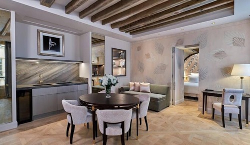 Superior Suite, 1 King Bed, City View (Grand Apartment)