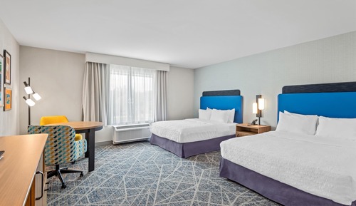 Room, 2 Queen Beds, Accessible, Bathtub