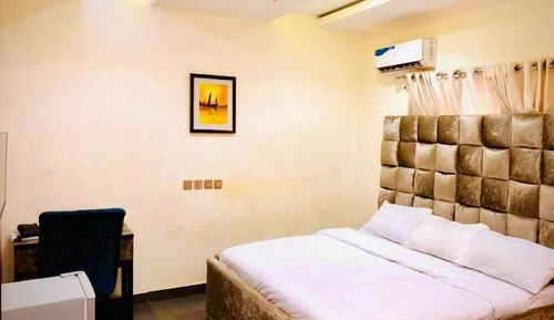 Deluxe Room, Balcony, City View