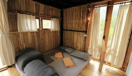 Junior Bungalow, Mountain View
