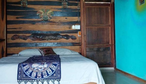 Economy Cabin, Garden View