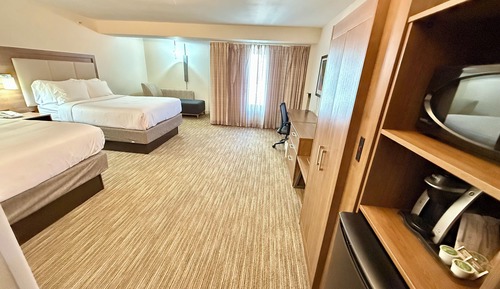 Suite, 2 Queen Beds, Mobility Accessible, Non Smoking