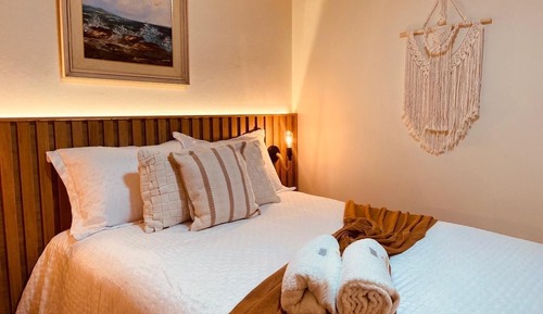 Deluxe Room, Pool View, Ground Floor