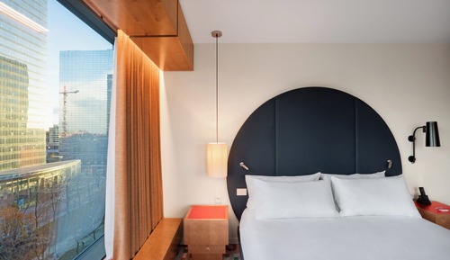 Deluxe Room, 1 King Bed