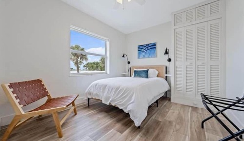 Unit 9 -2 Bedrooms Balcony Oceanfront