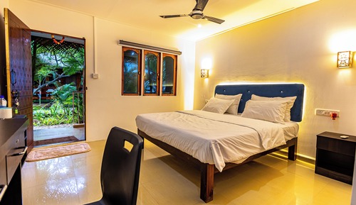 Deluxe Double Room, Balcony, Garden View