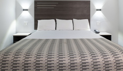 Deluxe King Single Room
