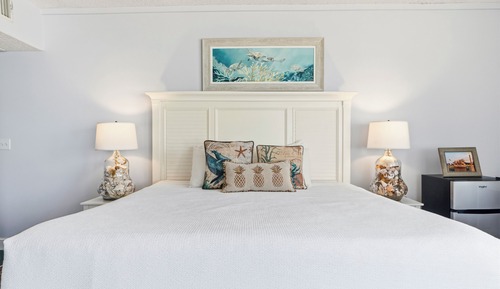 Standard Studio, Jetted Tub, Harbor View