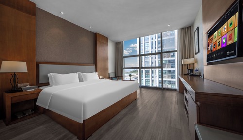 Luxury Suite, Hill View