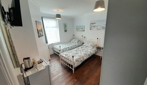 Classic Twin Room, Ensuite